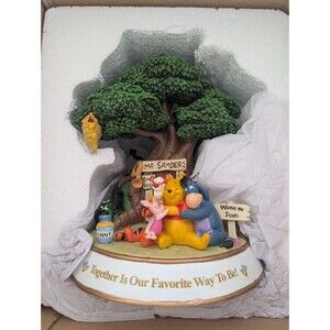 Hawthorne Village Disney Winnie the Pooh - Friendships of Hundred Acre Wood -